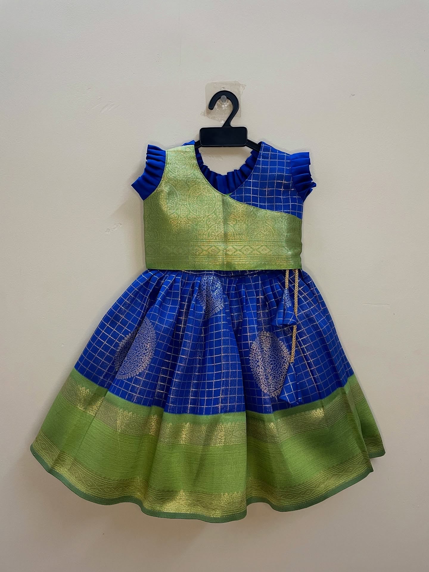 Navy Blue and Light Green Semi Kanchipattu Paavadai Sattai