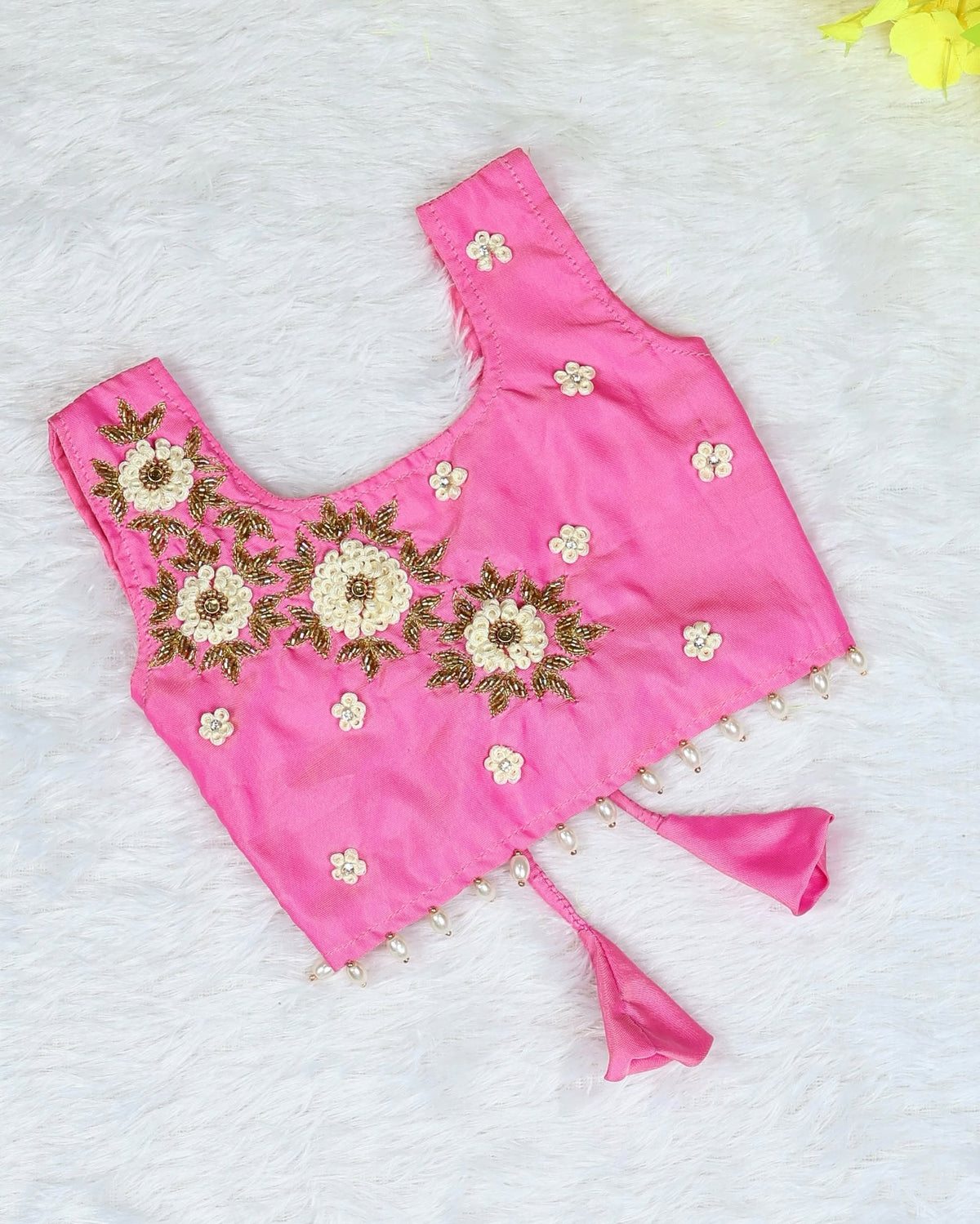 VAMIKA - Beautiful pink crop top & blush-pink Banarasi skirt