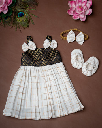 Traditional Noolukettu Kerala Frock Combo Set- Black