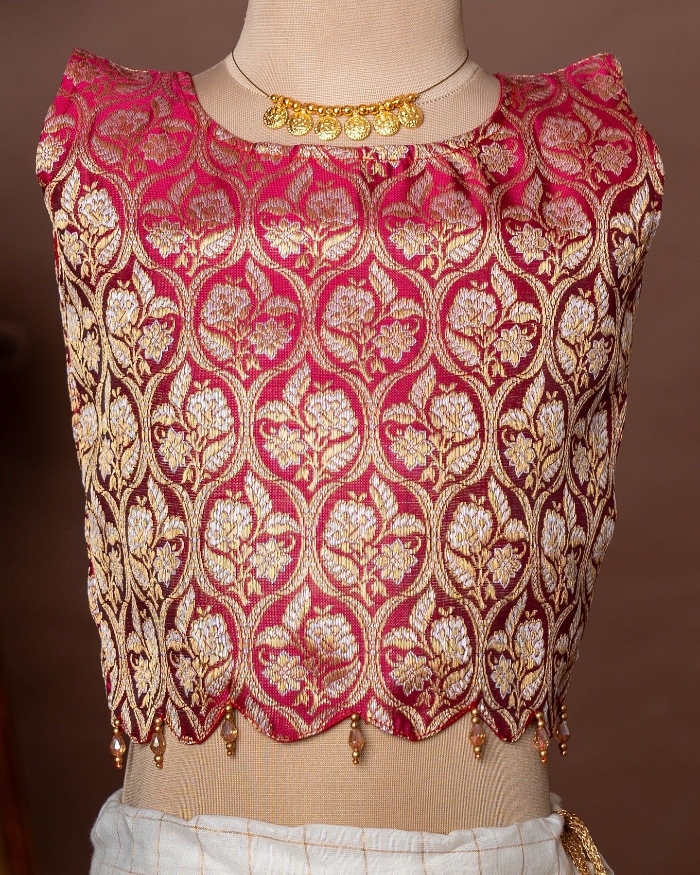 Royal Maroon Banarasi Scallop Design Top and Traditional Kerala Cotton Checked Design Skirt – Minmini Onam Collections