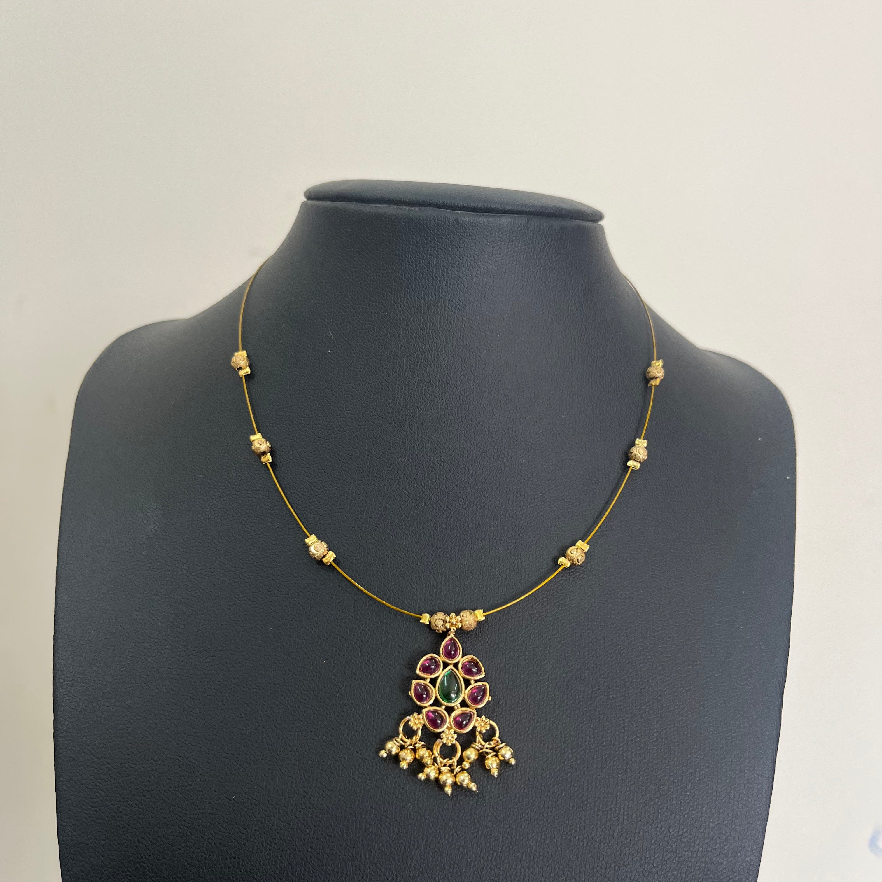 Pink and Green Kemp Pendant invisible Necklace