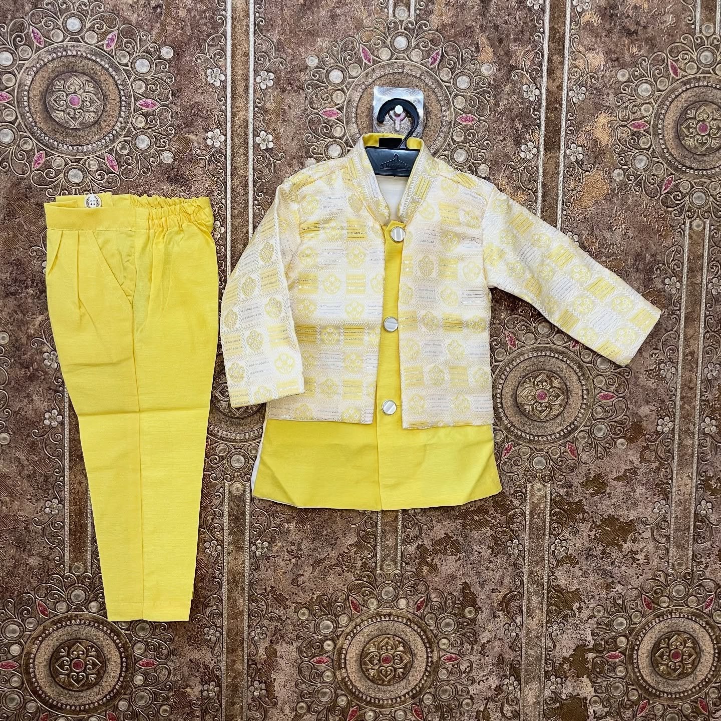 Stylish Indo-Western coat suit for boys – Yellow Color