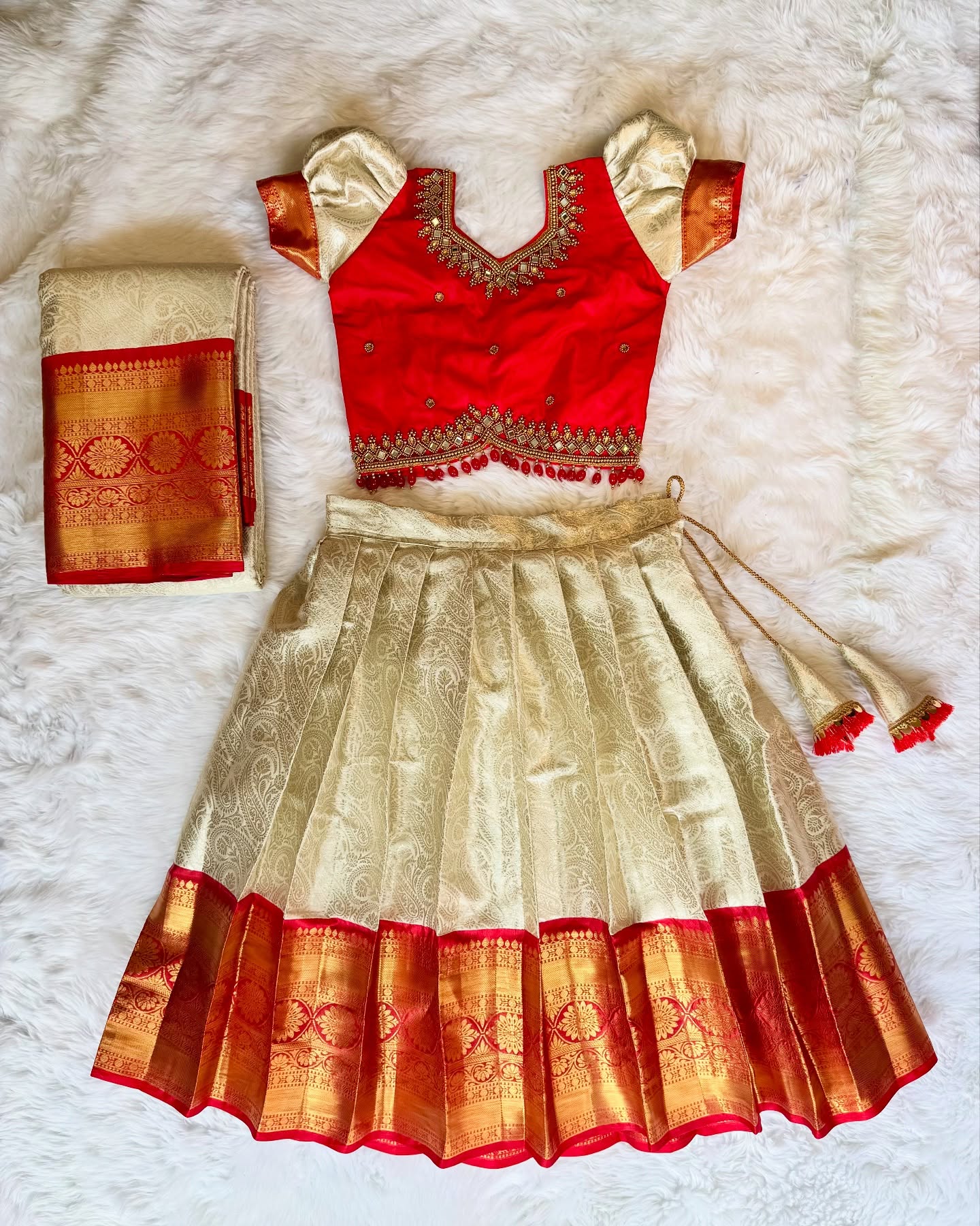 VENNILA – White Premium Semi Kanchipattu Paavadai with Silk Aariwork Sattai & Matching Saree