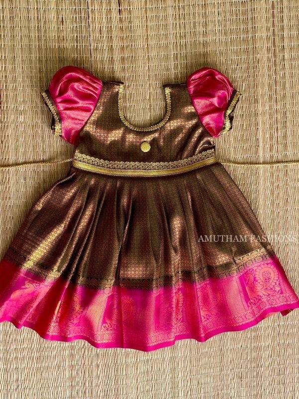 Pattu Frocks Gowns Amutham Fashions