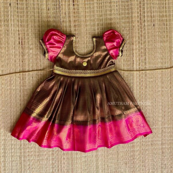 Soft Kubera Pattu Frock – Dark Green & Pink Border (Pre Booking)