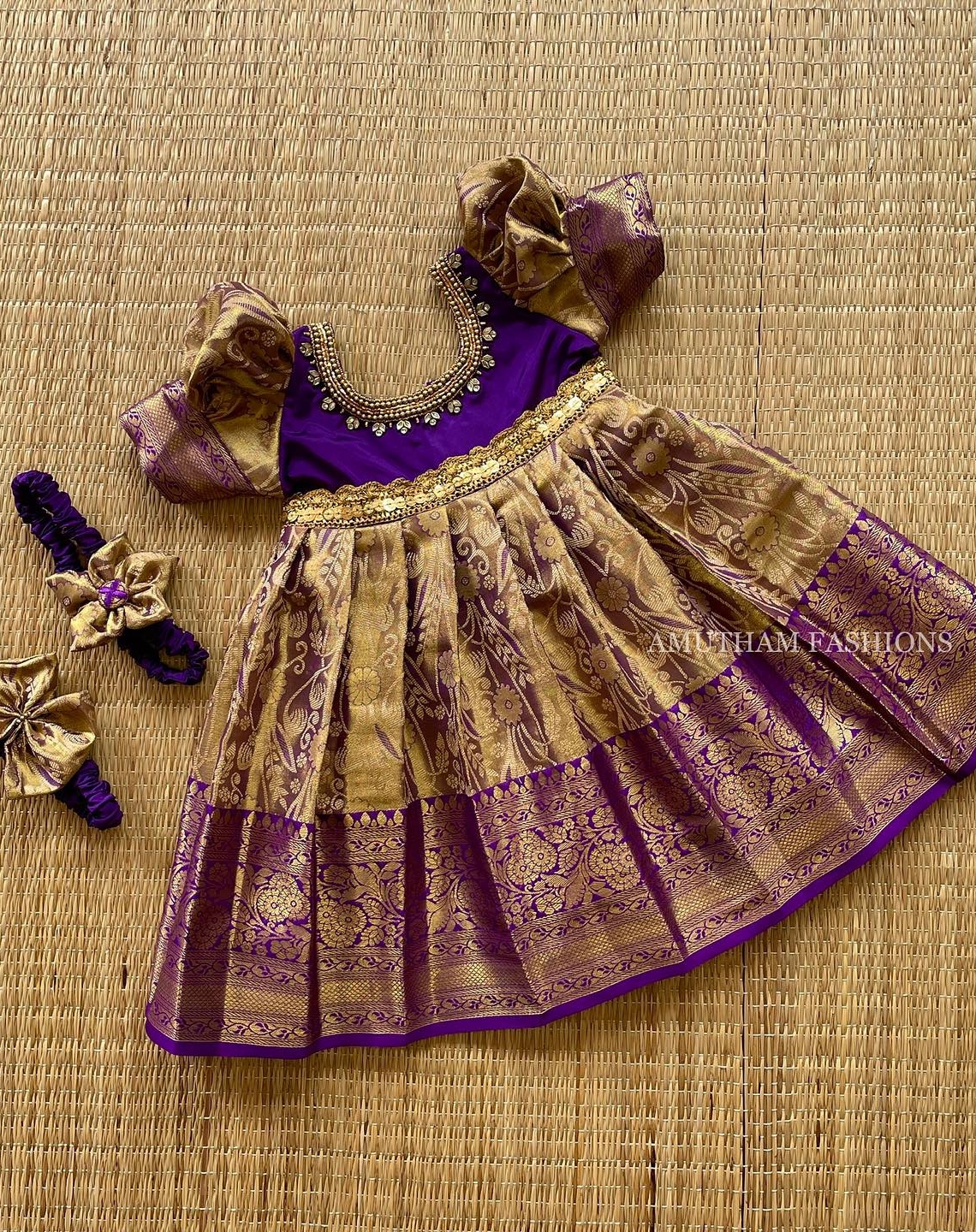 Golden color hot sale baby frock