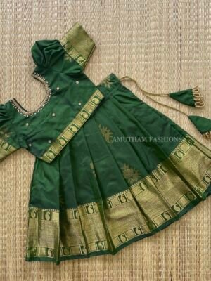 The Luxurious & Rich Kanchi Mugavai Pattu Paavadai & Sattai – Basil Green (Pre Booking)