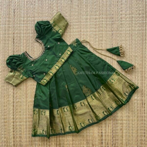 The Luxurious & Rich Kanchi Mugavai Pattu Paavadai & Sattai – Basil Green (Pre Booking)