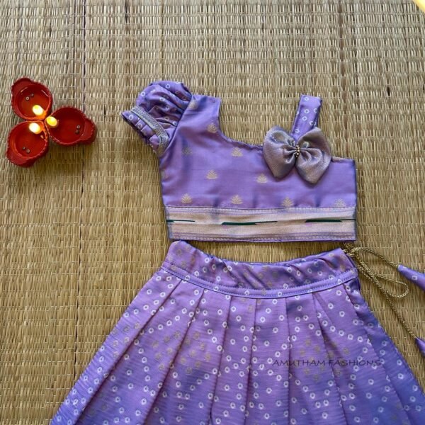 Pastel Purple Color Banarasi Pattu Paavadai & Sattai in Bandhani Print (Pre Booking)