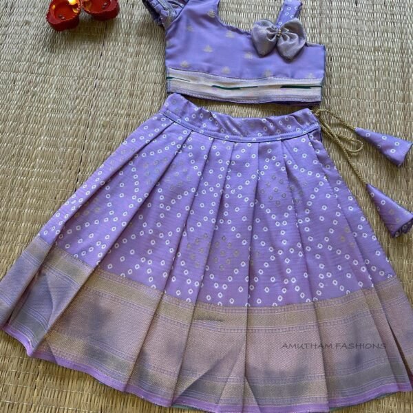 Pastel Purple Color Banarasi Pattu Paavadai & Sattai in Bandhani Print (Pre Booking)