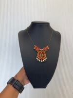 Maroon Kemp Stone Pendant invisible necklace – INC025