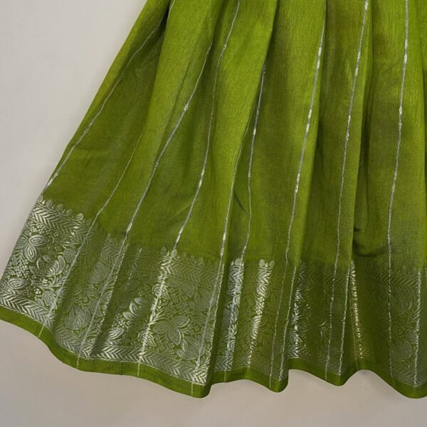 Royal festive look with this exquisite Olive Green Pattu Paavadai Sattai (Ready to Disaptch)