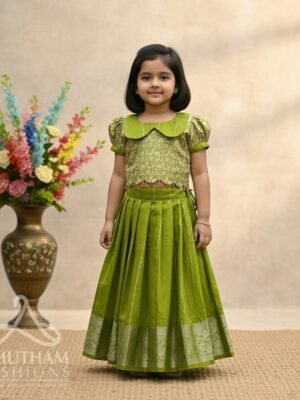 Royal festive look with this exquisite Olive Green Pattu Paavadai Sattai (Ready to Disaptch)